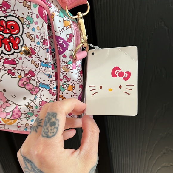 NWT Hello Kitty Bag! - Picture 3 of 8